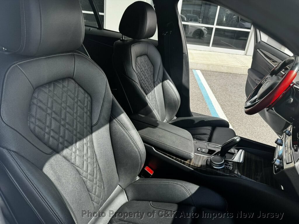 Used 2021 BMW 530i w/ Convenience Package RWD image 23