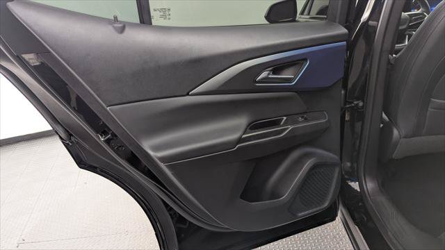 Used 2025 Chevrolet Equinox EV LT FWD image 16