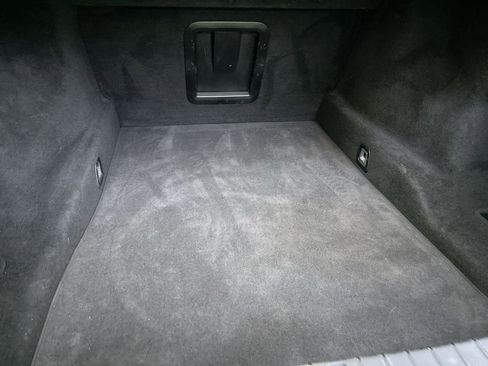 Used 2017 BMW 750i image 28