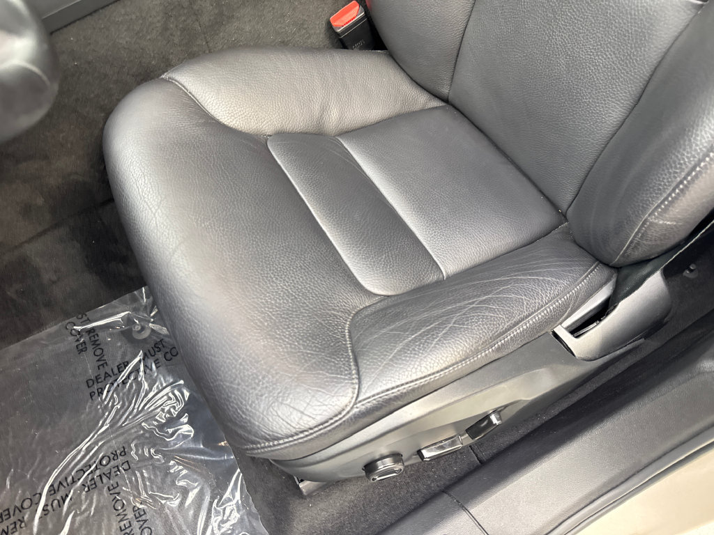 Used 2023 Volvo XC60 B5 Plus FWD image 30