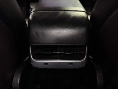 Used 2019 Tesla Model 3 Performance image 17