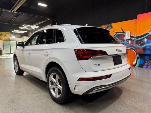 Used 2023 Audi Q5 2.0T Premium w/ Convenience Package AWD/4WD image 3