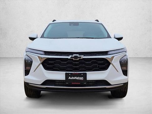 New 2026 Chevrolet Trax LT w/ Driver Confidence Package image 6