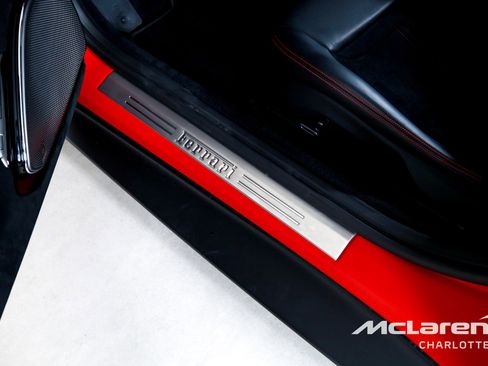 Used 2023 Ferrari Roma image 17