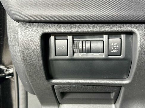 Used 2025 Subaru Forester Limited image 8