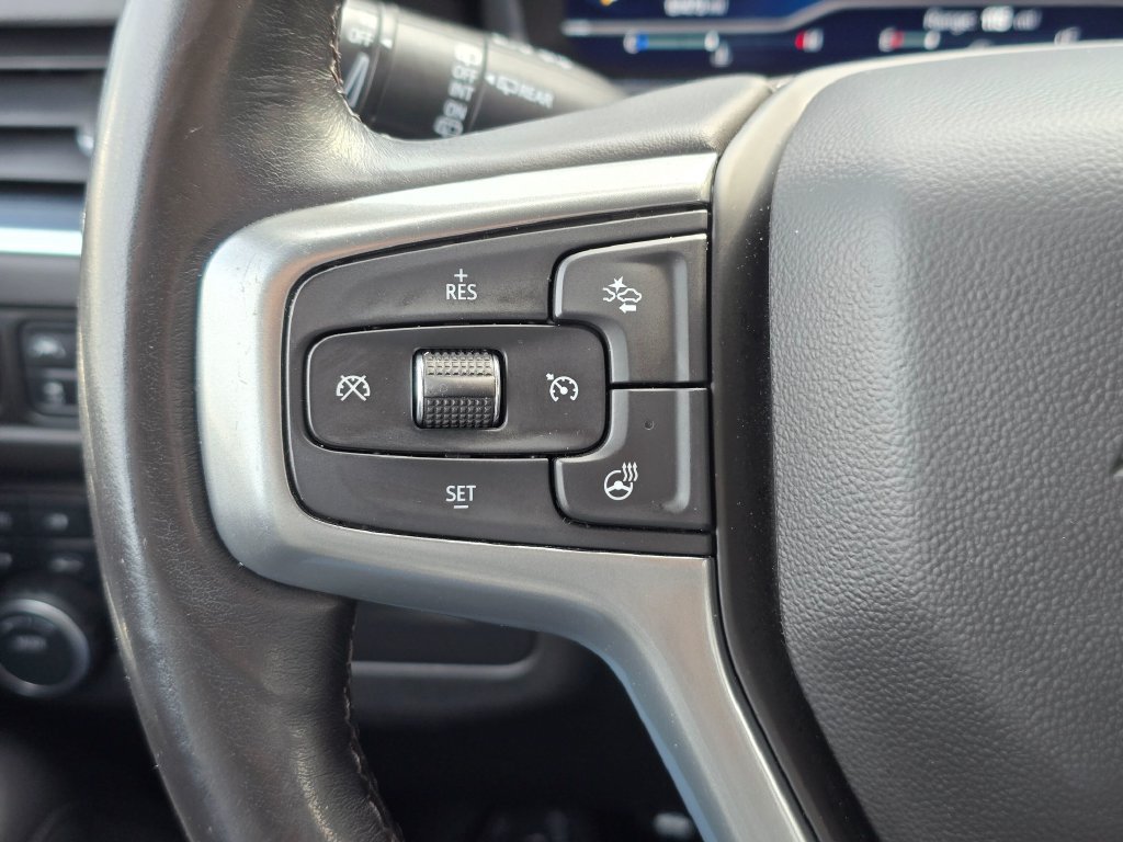Used 2022 Chevrolet Suburban LT w/ Luxury Package AWD/4WD image 31