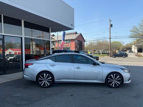 Used 2020 Nissan Altima 2.5 SR image 29