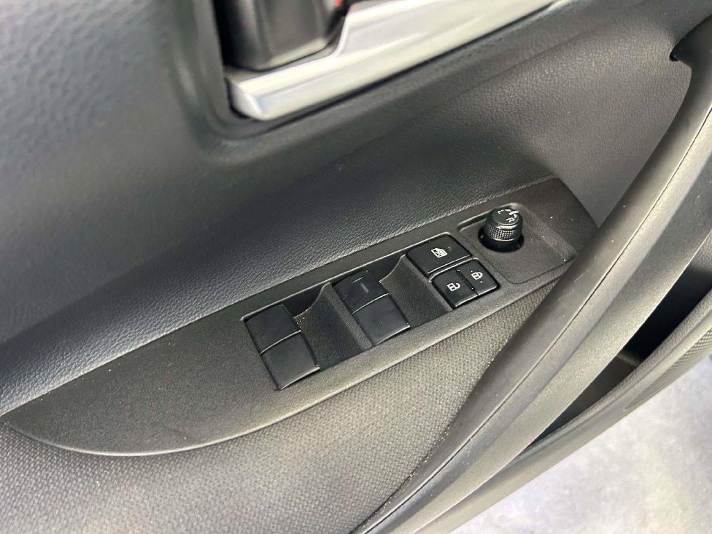 Used 2026 Toyota Corolla SE FWD image 17