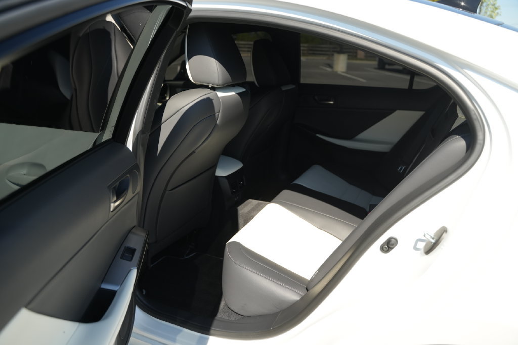 Used 2026 Lexus IS 350 F Sport w/ Special Appearance Package RWD image 17