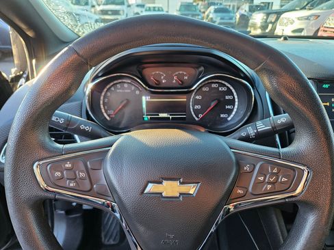 Used 2016 Chevrolet Cruze LT w/ Sun And Sound Package FWD image 23