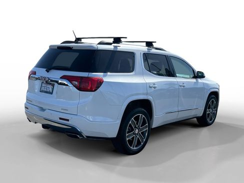 Used 2017 GMC Acadia Denali w/ Technology Package AWD/4WD image 5