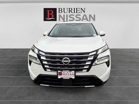 Used 2025 Nissan Rogue Platinum w/ Tech Package AWD/4WD image 3
