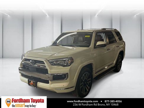 Used 2023 Toyota 4Runner Limited AWD/4WD image 4