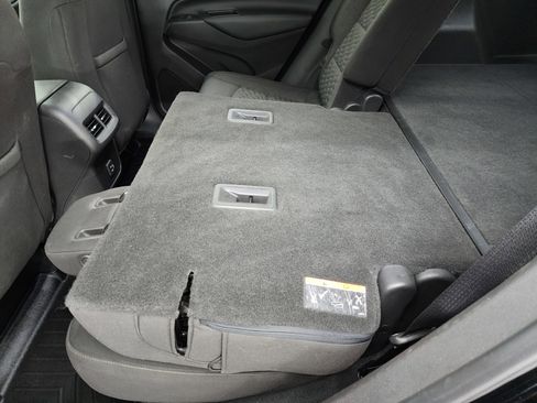 Used 2019 Chevrolet Equinox LT image 36