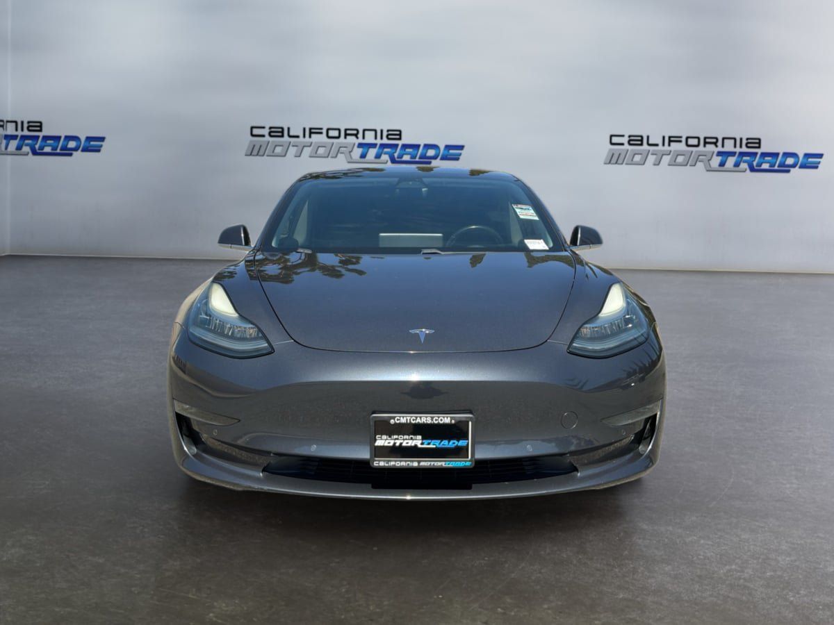 Used 2018 Tesla Model 3 Long Range RWD image 2