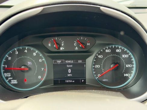 Used 2022 Chevrolet Malibu LT FWD image 15
