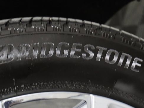 Used 2024 Chevrolet Suburban High Country w/ Advanced Technology Package image 51