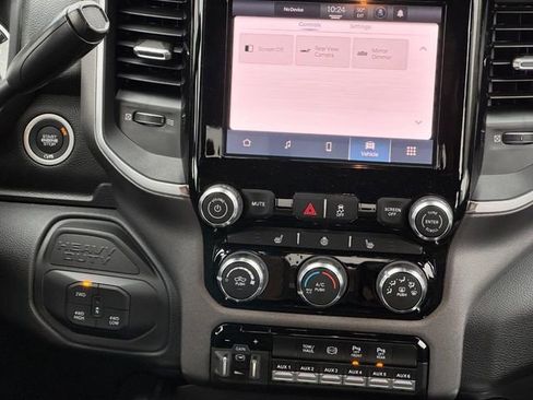 New 2025 RAM 3500 Big Horn AWD/4WD image 9