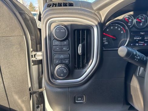 Used 2020 Chevrolet Silverado 1500 LT w/ All-Star Edition image 15