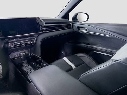 Certified 2025 Toyota Camry SE w/ Multimedia Upgrade Package image 22