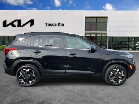 Used 2025 Kia Seltos EX image 4