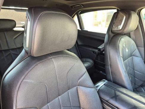 Used 2025 BMW 740i RWD image 16