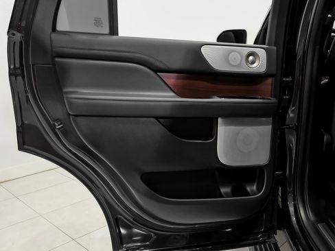 Used 2023 Lincoln Navigator Reserve image 44