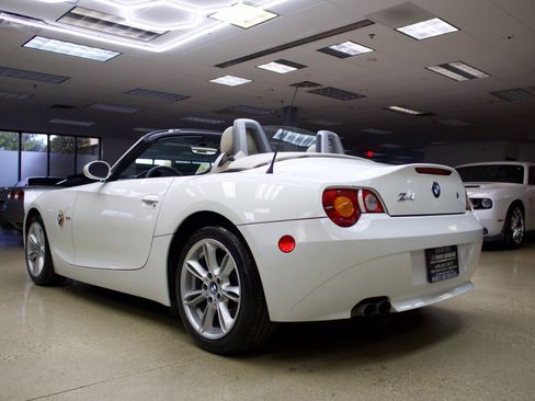 Used 2003 BMW Z4 3.0i image 5