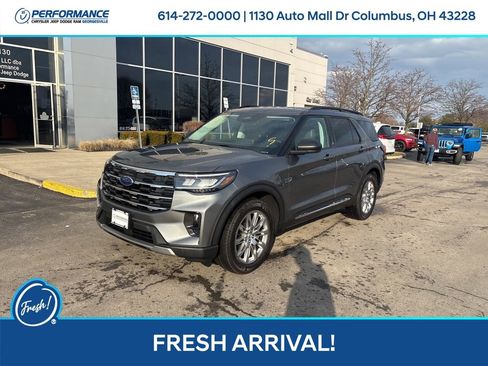 Used 2025 Ford Explorer Active w/ Active Comfort Package image 8