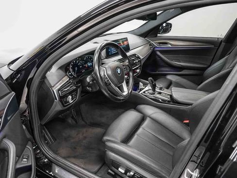 Used 2018 BMW 530i RWD image 18
