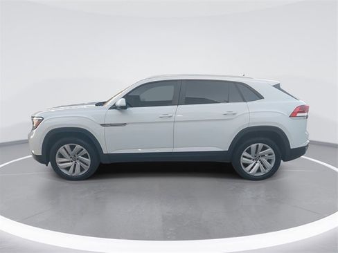 Used 2023 Volkswagen Atlas Cross Sport SE image 2