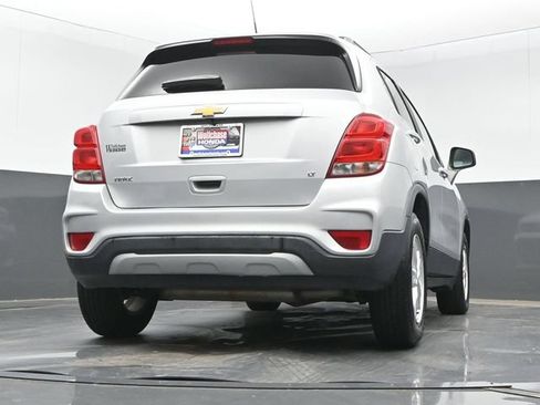 Used 2020 Chevrolet Trax LT FWD image 26