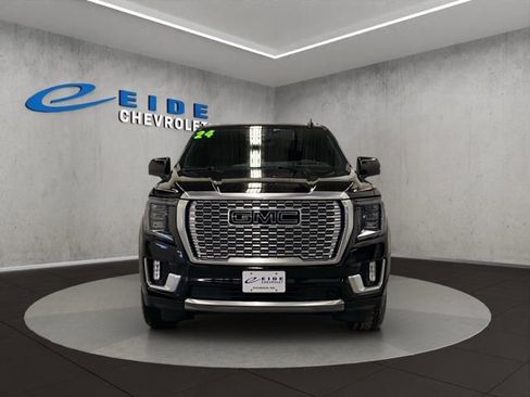 Used 2024 GMC Yukon XL Denali w/ Advanced Technology Package AWD/4WD image 4