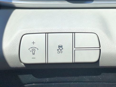 New 2026 Hyundai Elantra Limited image 28