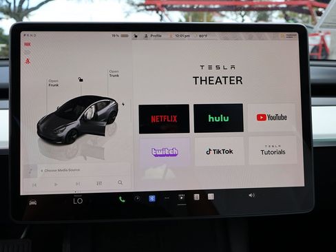 Used 2022 Tesla Model 3 image 55