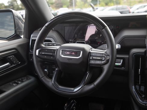 Used 2026 GMC Yukon AT4 w/ AT4 Premium Plus Package AWD/4WD image 20
