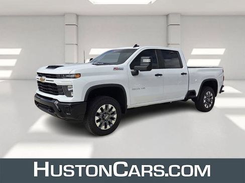 Used 2024 Chevrolet Silverado 2500 Custom w/ Custom Value Package AWD/4WD image 1