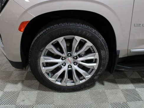 Used 2022 GMC Yukon XL Denali image 40