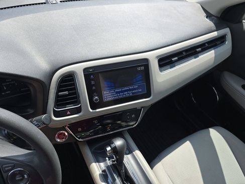 Used 2022 Honda HR-V EX image 32