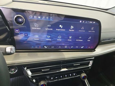 New 2026 Chevrolet Traverse LT w/ LPO, Floor Liner Package image 19