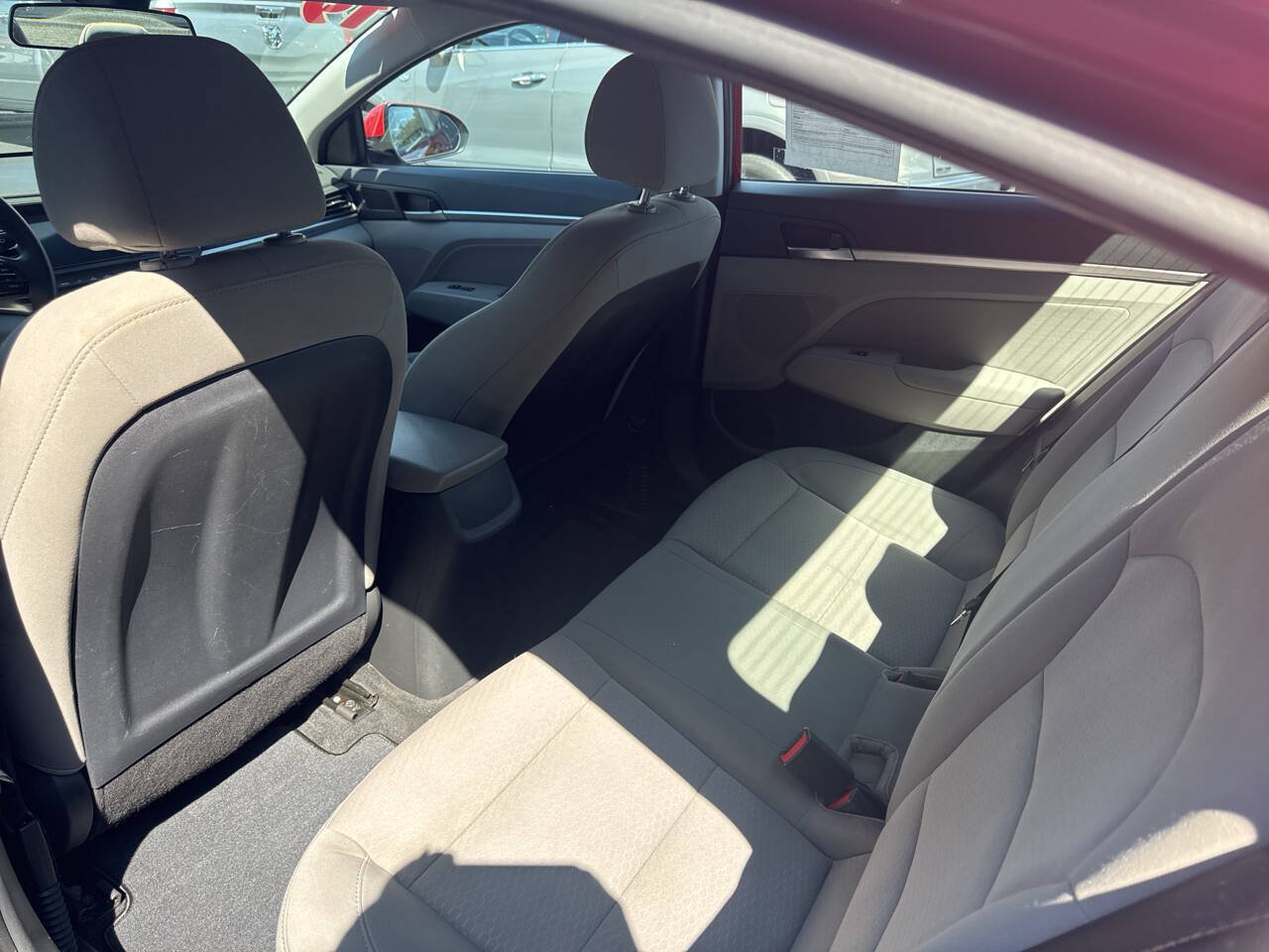 Used 2019 Hyundai Elantra SEL FWD image 18