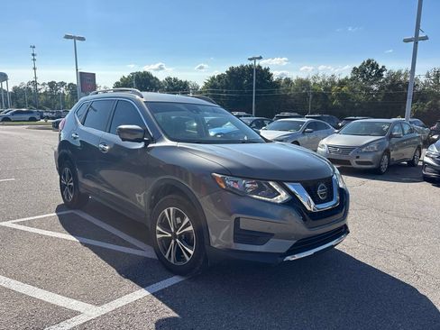 Certified 2019 Nissan Rogue SV w/ Premium Package AWD/4WD image 2