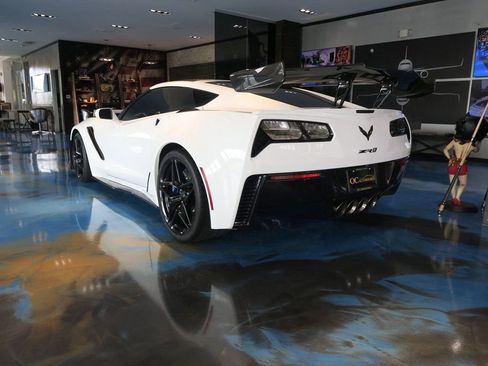 Used 2019 Chevrolet Corvette ZR1 RWD image 39