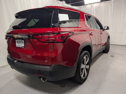Certified 2023 Chevrolet Traverse LT w/ LT Premium Package AWD/4WD image 3
