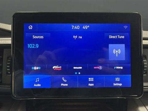 Used 2024 Ford Explorer XLT AWD/4WD image 14