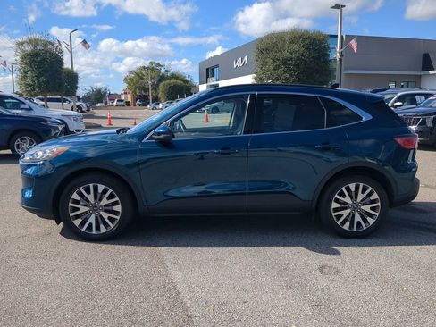 Used 2020 Ford Escape Titanium image 7