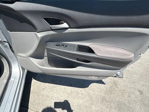 Used 2009 Honda Accord LX-P image 27