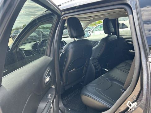 Used 2020 Jeep Cherokee Limited w/ Trailer Tow Group AWD/4WD image 7