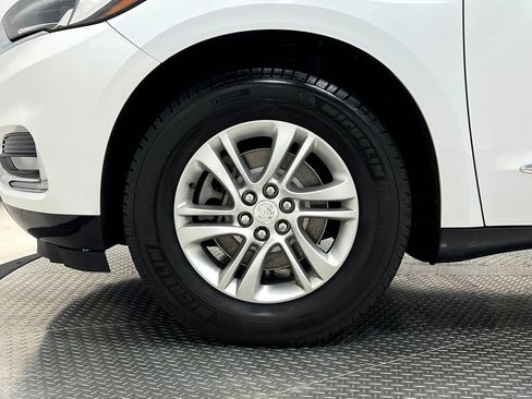 Used 2018 Buick Enclave Essence AWD/4WD image 40