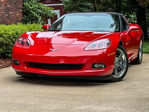 Used 2008 Chevrolet Corvette Coupe w/ Preferred Equipment Group RWD image 14
